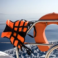 Mentő és úszássegítő felszerelések