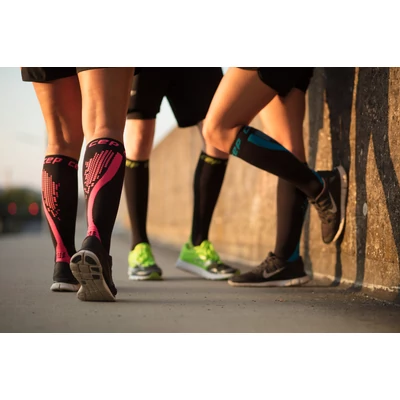 CEP NIGHTTECH SOCKS női kompressziós futózokni